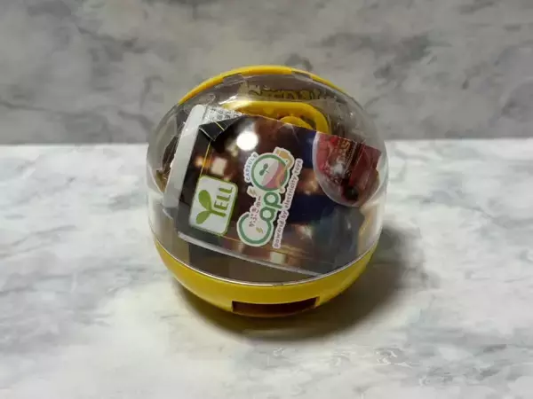 「卓上でメダルゲームが遊べる！？カプセルトイ「LUCKYメダルゲーム」で遊んでみた」の画像