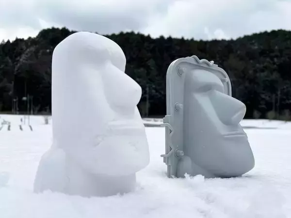 今年の冬は庭をイースター島にしよう！雪遊び玩具「無限モアイ製造機」が楽しそう