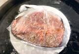 「お買い得なお肉も柔らかジューシー「アイラップ」公式が教えるステーキレシピ」の画像4