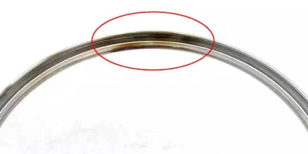 「玉子焼き器に大きなガラス蓋を絶対にのせないで　調理用品メーカーが注意喚起」の画像