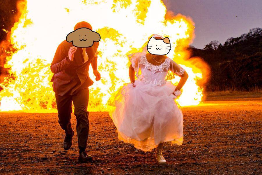 サムシングフォーってそういう……偶然にもモデルガンが揃ってしまった奇跡のウェディングフォト