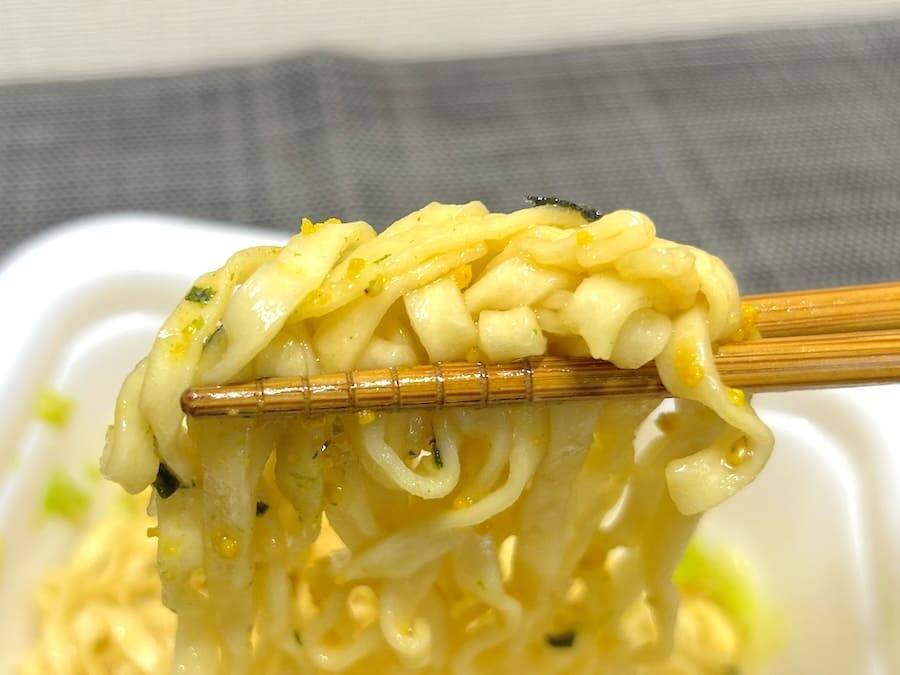 毎年気づくと売り切れてる　明星「のりたま焼うどん」をついに実食