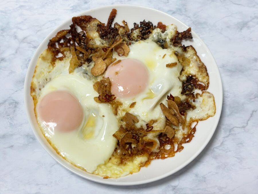 海外で1000万回再生のバズり飯　未知なるウマさ「ホットハニーエッグ」を実際に作ってみた