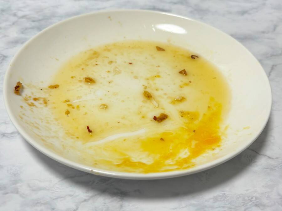 海外で1000万回再生のバズり飯　未知なるウマさ「ホットハニーエッグ」を実際に作ってみた