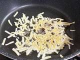 「海外で1000万回再生のバズり飯　未知なるウマさ「ホットハニーエッグ」を実際に作ってみた」の画像9