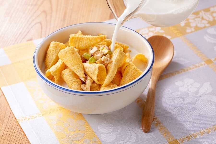 「とんがりコーン」にまさかのロイヤルミルクティー味爆誕　女子栄養大生が考案した新提案