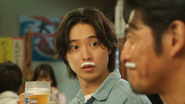 サントリー生ビール新CMメイキング公開　山崎賢人ら“生ひげ”姿で掛け合い