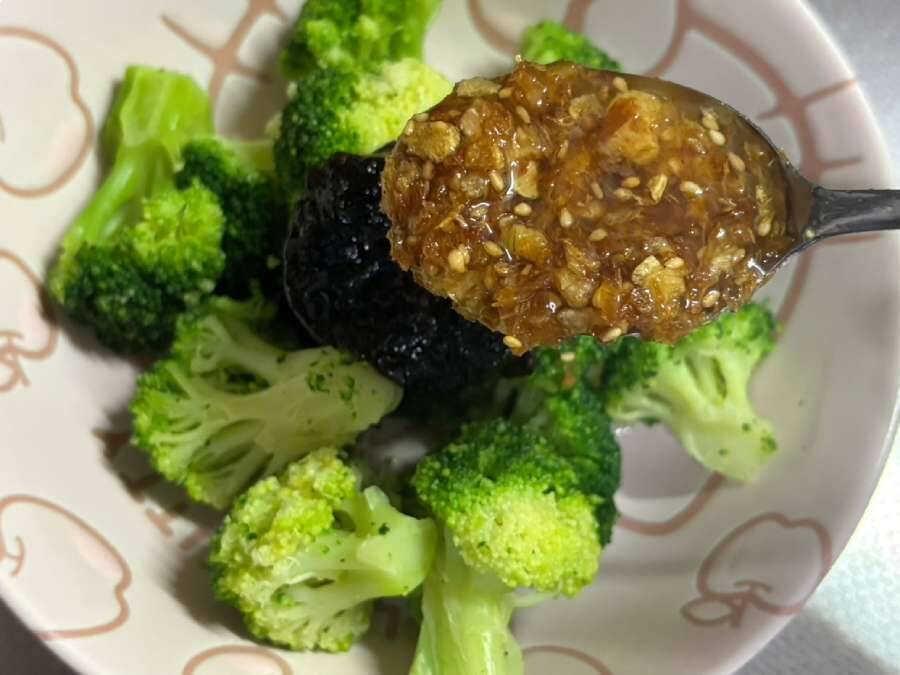 ヒャダイン氏おすすめ　「ブロッコリー×ごはんですよ×ねぎ油」レシピ作ってみた