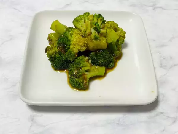 「ヒャダイン氏おすすめ　「ブロッコリー×ごはんですよ×ねぎ油」レシピ作ってみた」の画像