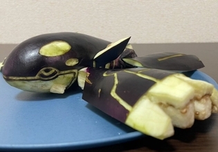 「推し愛」で生まれた海の化身　ナス製カイオーガ精霊馬が24万いいね