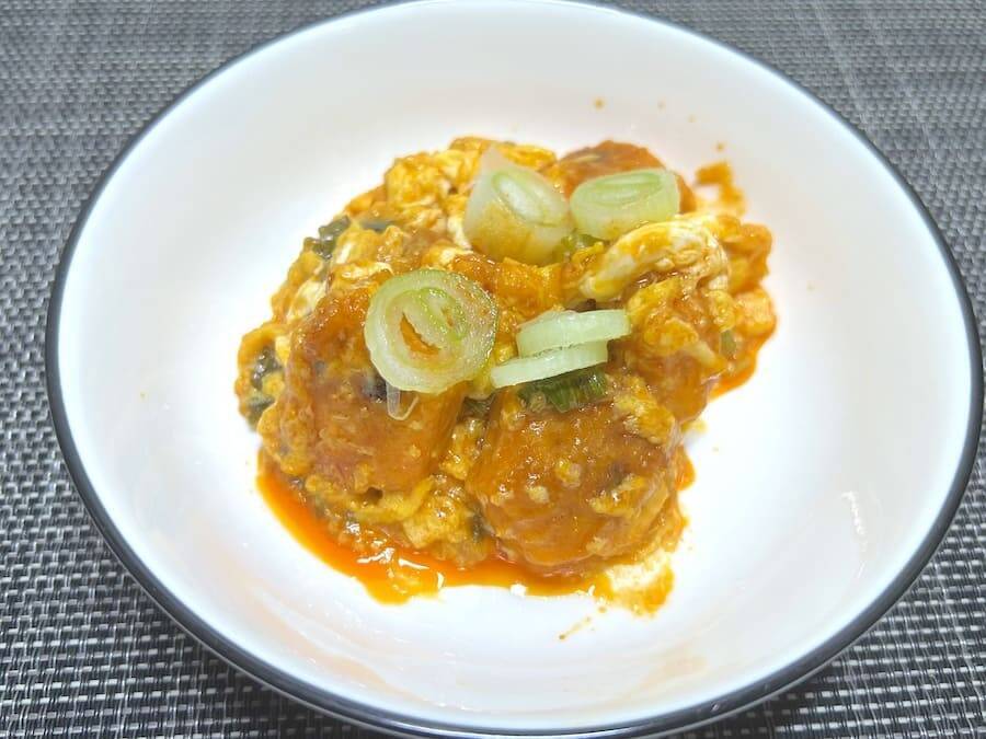 エビの代わりに「パイの実」投入！ロッテ公式が送るエビチリアレンジに目を疑う