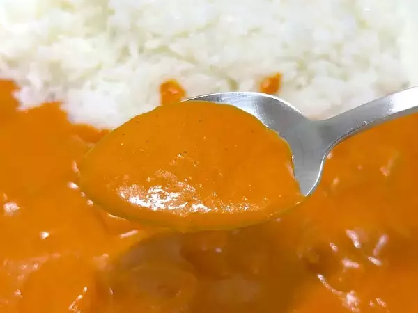 「「なんだこれ」しか出てこない　北海道メロンカレーが味覚を混乱させてくる」の画像