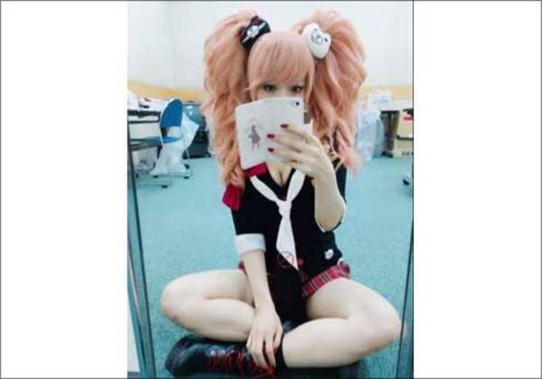 神田沙也加 超高校級 の胸の谷間披露でファン悶絶 金髪ビキニ姿の生披露を期待する声も 16年7月23日 エキサイトニュース