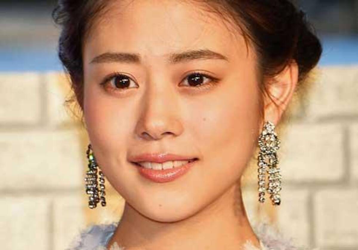 高畑充希 キャバ嬢役に 指名はしないな の声 なで肩兄妹 結成で櫻井翔ファンから嫉妬の声 16年10月5日 エキサイトニュース