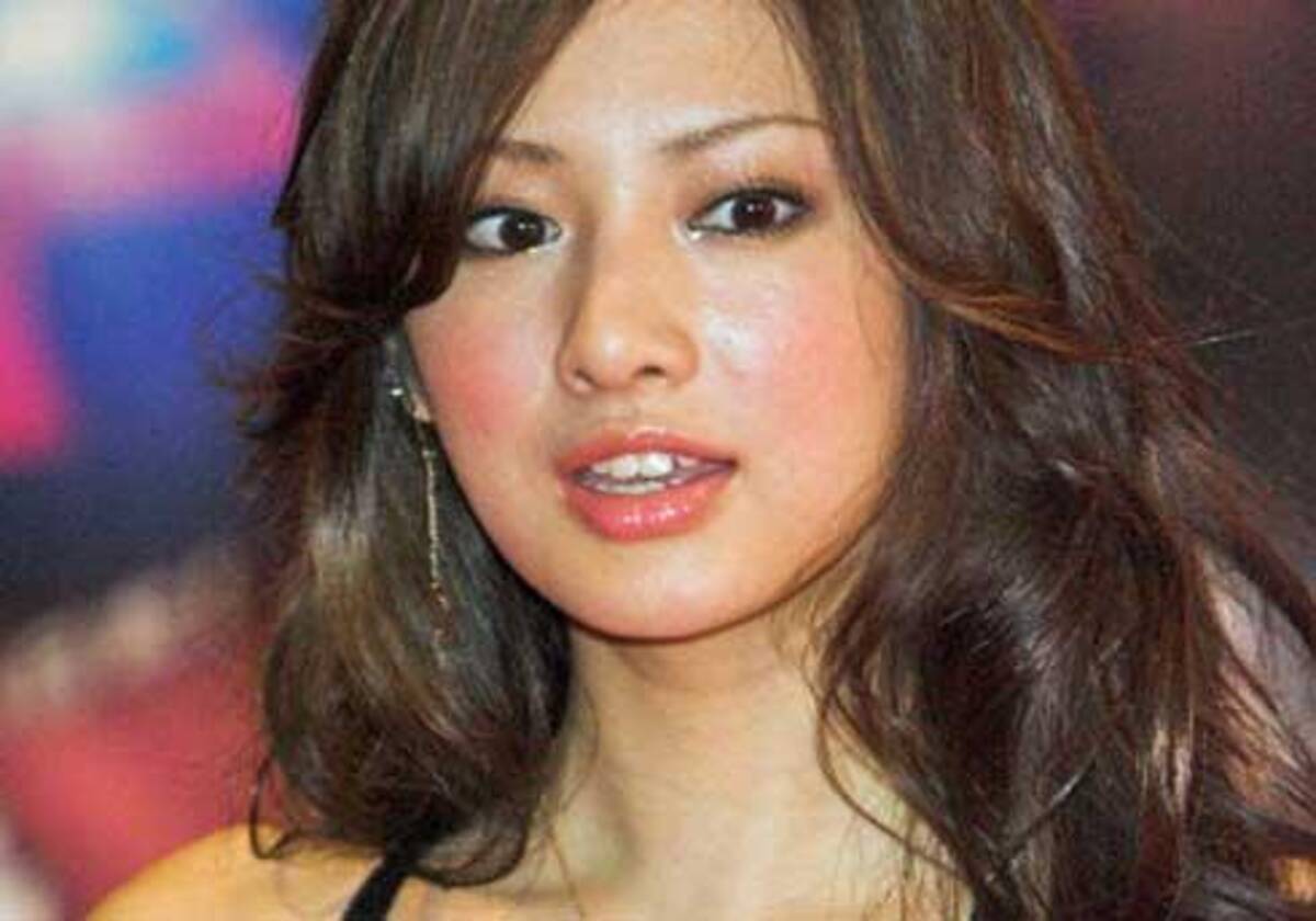 北川景子 3年ぶり写真集発売に 佐々木希に対抗 結婚切り売り に批判の声も 16年11月10日 エキサイトニュース