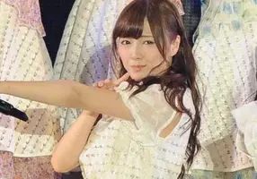 白石麻衣 下半身の秘密 で写真集のレア度高まる バストこすり 復活を期待する声も 17年12月1日 エキサイトニュース