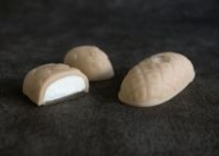 正倉院に眠る宝物箱を空想したケーキ　NOT WAGASHIブランドから「ベルベットクリームケーキ│宝匣菓」が登場