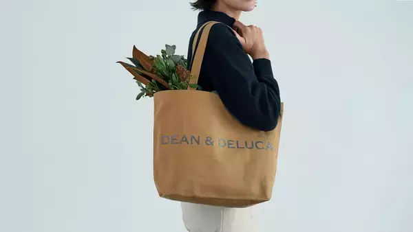 「世界の子どもたちに「食するよろこび」を届けよう　DEAN ＆ DELUCA が数量限定のチャリティートートバッグ」の画像