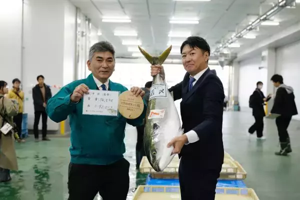 歴代最高額タイの400万円　天然能登寒ブリの最高峰