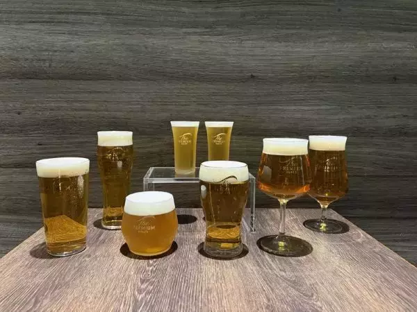 グラスの違いでプレモルの味わいを楽しもう　サントリーがリニューアルに合わせキャンペーン