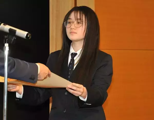 食の“おいしい記憶”を大切に　「弁当の日おいしい記憶のエピソード」、小中学生の優秀作文を表彰