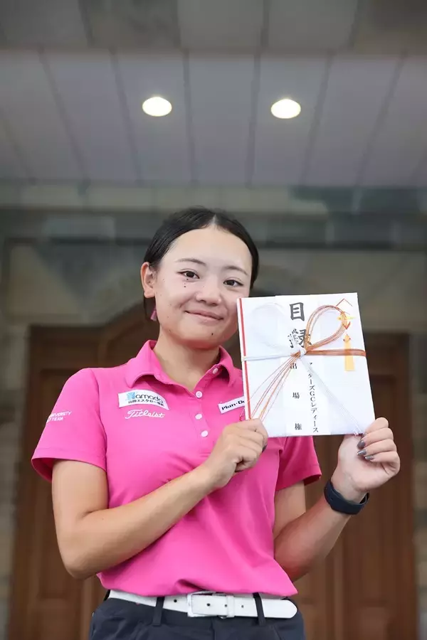 「ゴルフのパンパシフィック大学スーパーリーグ ｂｙ  ＮＩＧＩＴＡ　日大が団体でアベックV　個人はクラーク選手が優勝」の画像
