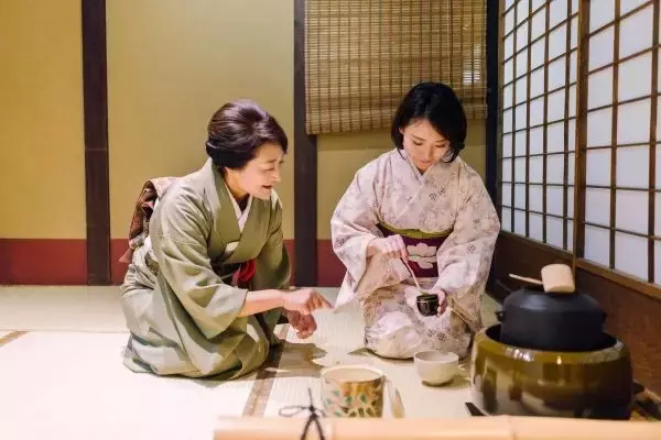 「着物と茶道」をワンストップ体験　京都の着物レンタル店がインバウンド対応の新プランを12月から提供