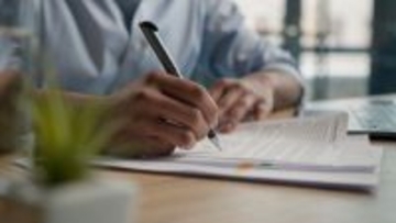 短答試験の「1割」英語で出題　公認会計士試験、6月に詳細発表