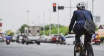 ヘルメット着用率は3割に満たず　共栄火災が「自転車の利用実態と安全運転に関する意識調査」
