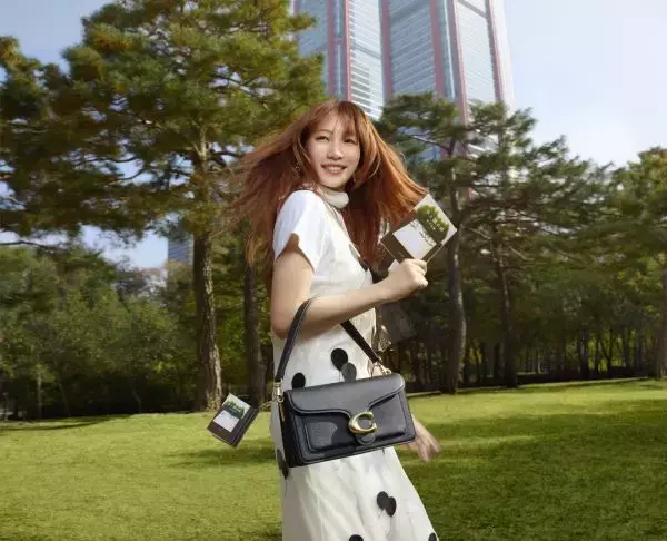 コーチの2026年春キャンペーンは"Explore Your Story"　デジタル時代にあえて「物語」を身にまとう