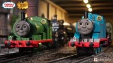 トーマスたちがジオラマのリアルな町並みを走る 横浜市の原鉄道模型博物館
