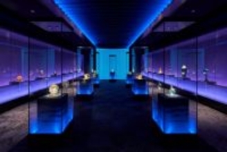 光で表情を変えるガラス芸術　アール・ヌーボーから現代まで