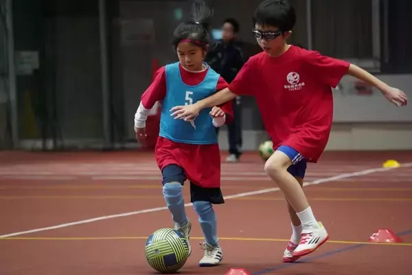 「「NEXT10 from central city Project」　サッカーとチャリティーで子どもたちを応援」の画像