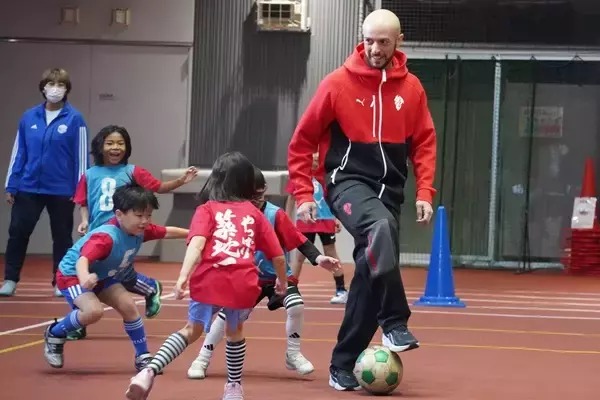 「「NEXT10 from central city Project」　サッカーとチャリティーで子どもたちを応援」の画像