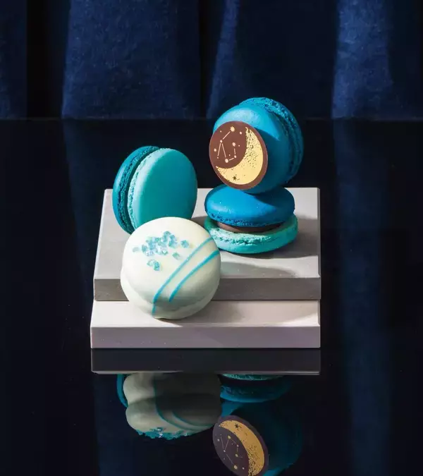 「プラネタリウムで甘い宇宙を楽しむ　人気の惑星チョコレートも」の画像