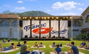 愛媛・今治の“タオル文化”から生まれた音楽フェス「FABRIC SOUND」　今治市のタオル美術館、芝生にタオルを敷いて楽しむ2日間