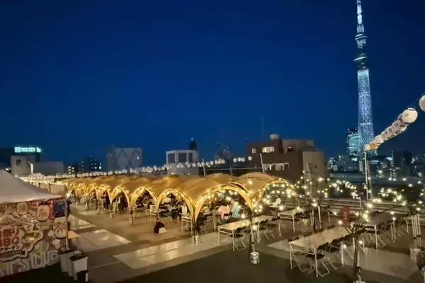 スカイツリーが目の前の“屋台”　お祭りBBQビアガーデン