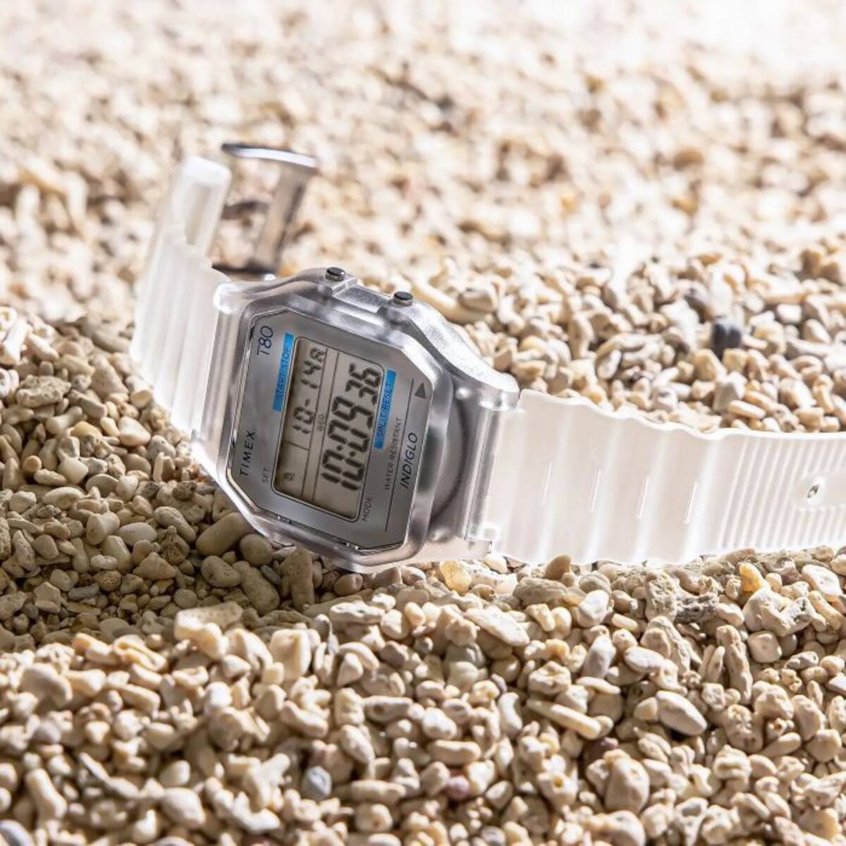 ウォッチブランド「TIMEX」から清涼感あふれる新作が登場 80年代の 