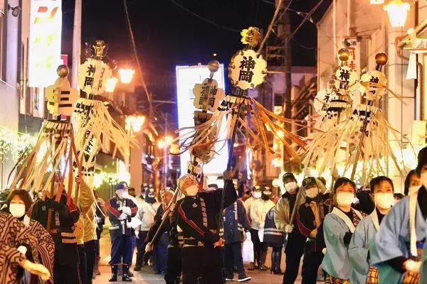雪国では珍しい冬の夜祭り　伝統と革新が融合する飛騨の夜