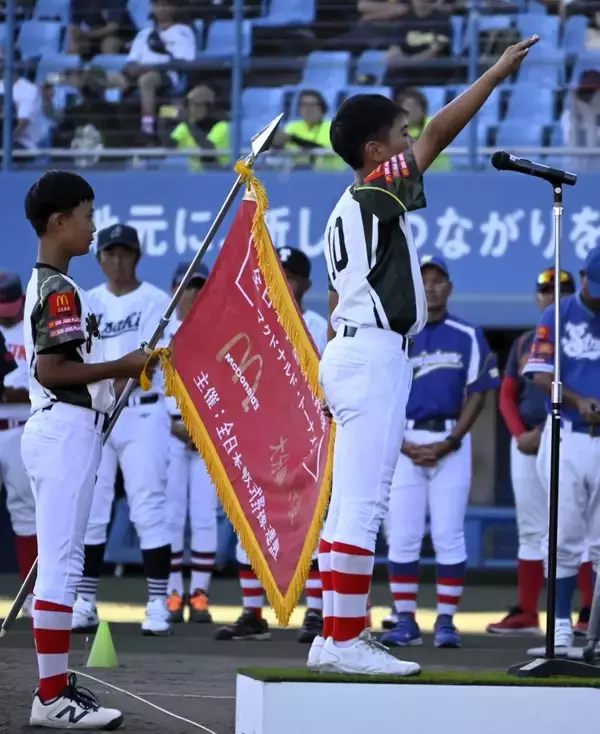 「始球式の杉谷拳士さん、野球に熱い思い　全日本学童軟式野球大会 マクドナルド・トーナメントが開幕」の画像