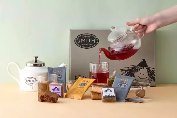 「ブラウニー×紅茶」の相性を150通り試して厳選　NY発「Fat Witch New York」が「Smith Teamaker」と初コラボ