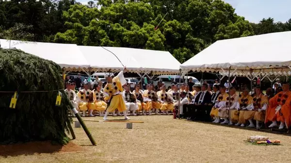 「燃える炎で祈りの世界に　奈良博庭前で金峯山寺が大護摩供　」の画像