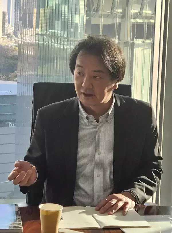 「「食」こそ原点　藤原辰史教授と河原仁志調査会常務が対談　報道写真展「食の戦後史」で」の画像