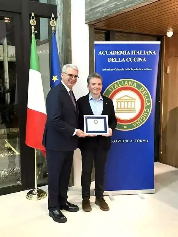 イタリアの権威ある食文化団体から「ブオーナ・クチーナ」受賞　東京の「アンティカ オステリア デル ポンテ」