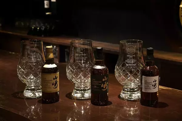 サントリーウイスキー「山崎18年」が国際コンペで全部門の最高賞　ブランド3連覇を記念して銀座のバーでイベント開催