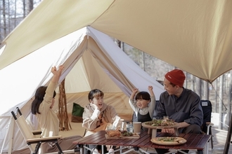 雪景色見ながらこたつで煮込み料理　冬の特別体験「こたキャン」