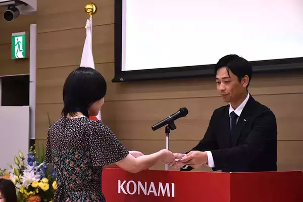 若手漫画家ら30人に年120万円　助成金、アスリート水準に増額　若者の夢実現を応援、上月財団