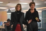 目が覚めたら男女が逆転した世界を描くNetflix映画『レディース・ファースト?!』男性差別を経験した主人公が行き着く先は？ 【#カウチポテトのお供】