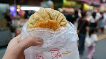 台北から日帰りで行ける羅東夜市はネギの名産地！熱々でネギたっぷり「三星ネギ餅」は絶対に食べて【台湾夜市のおすすめ屋台グルメ】