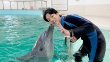 大人もワーキャー止まらない！大阪旅行で絶対行きたい、ガチ恋の距離でイルカと触れ合える「ノアドルフィンドーム」体験レポ！